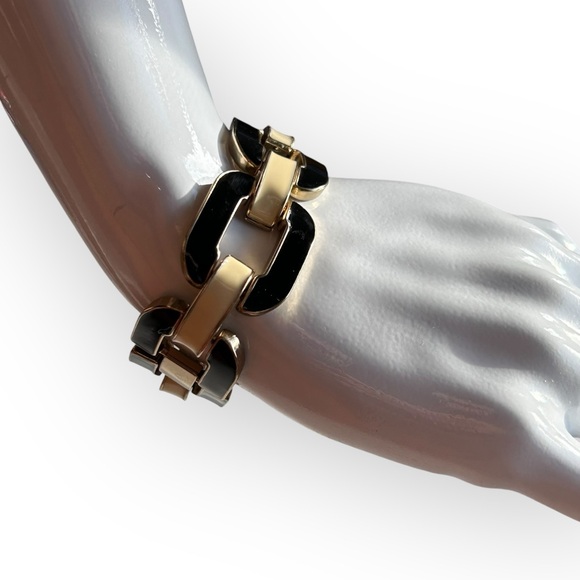 Vintage Enamel & Gold Tone Bracelet - Picture 5 of 14